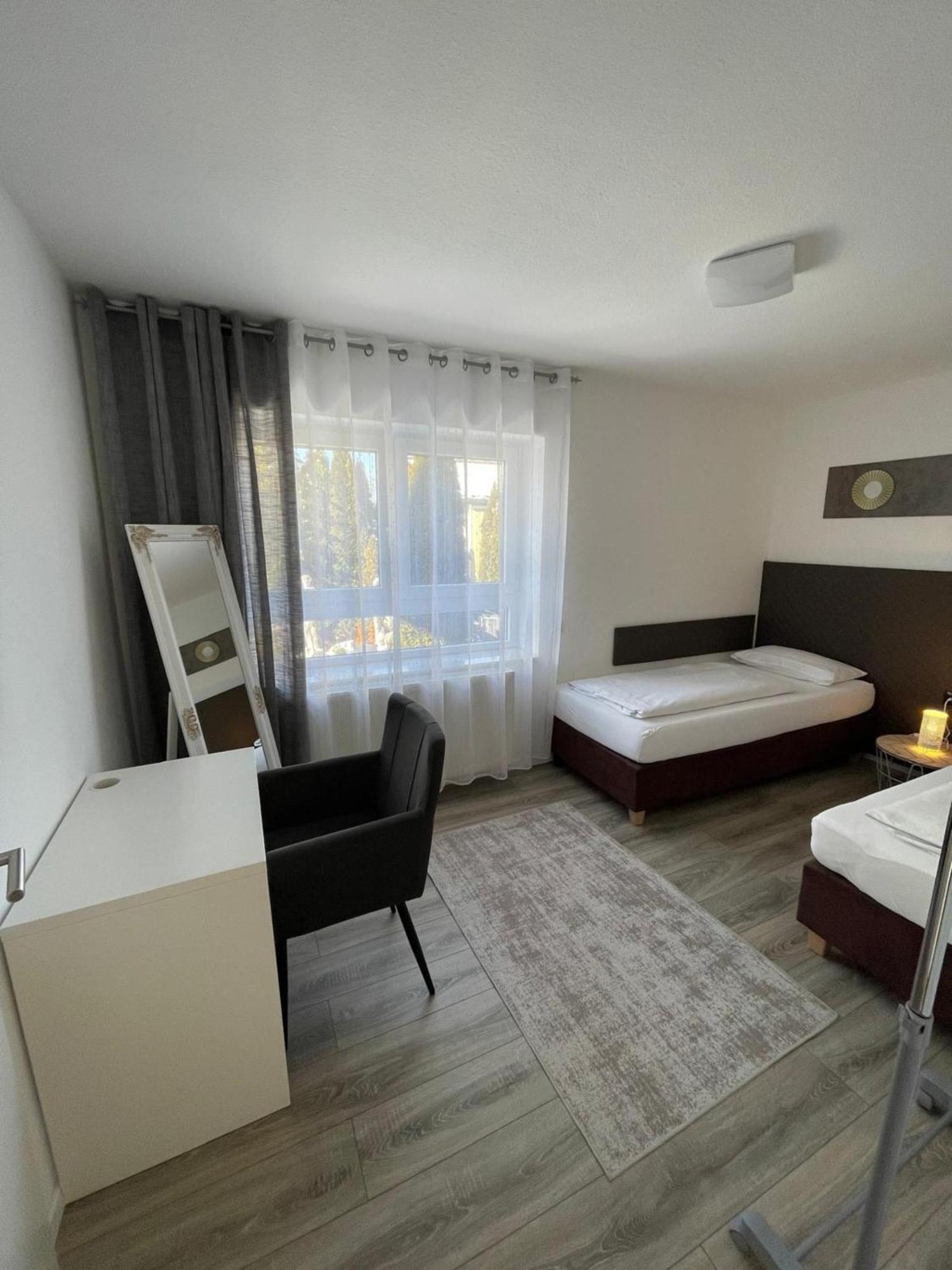 Zum Sternberg Apartment *